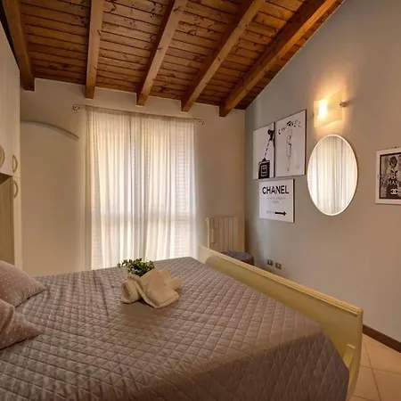 Casa Angolo Della Corte *